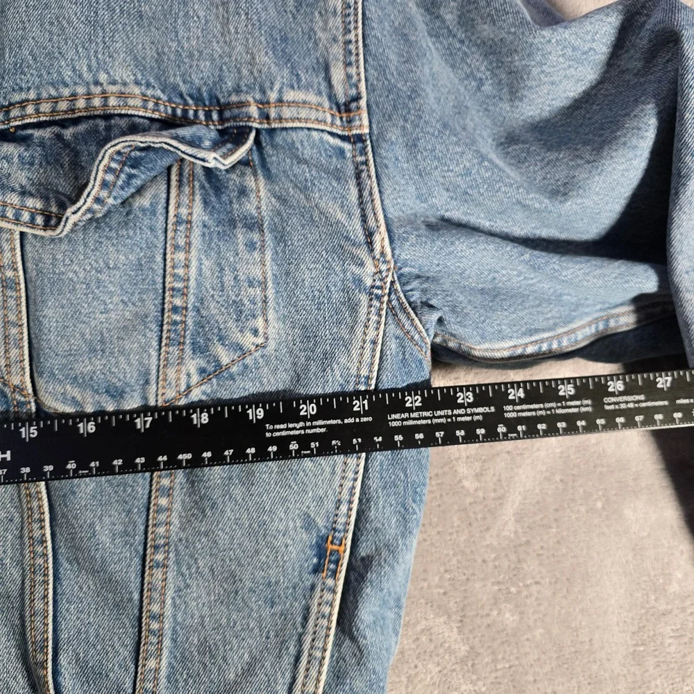 Levi's Premium Denim Trucker‎ Jacket Sherpa Lined Button Up Light Wash S - Picture 3 of 8